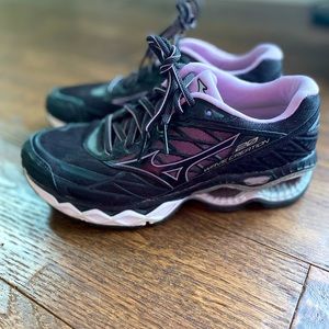 Mizuno 20 Wave Creation Trainer